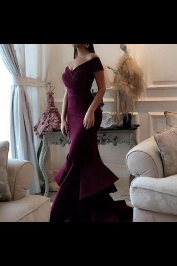 2024 Unique Mermaid Off The Shoulder Ruffled & Split Burgundy Chiffon Long Prom Dresses PT3KNXBR