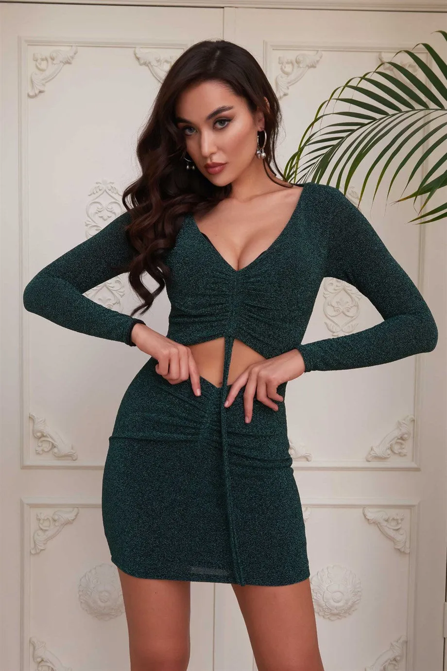 Angelino Green Knitting front short evening dresses with low -cut