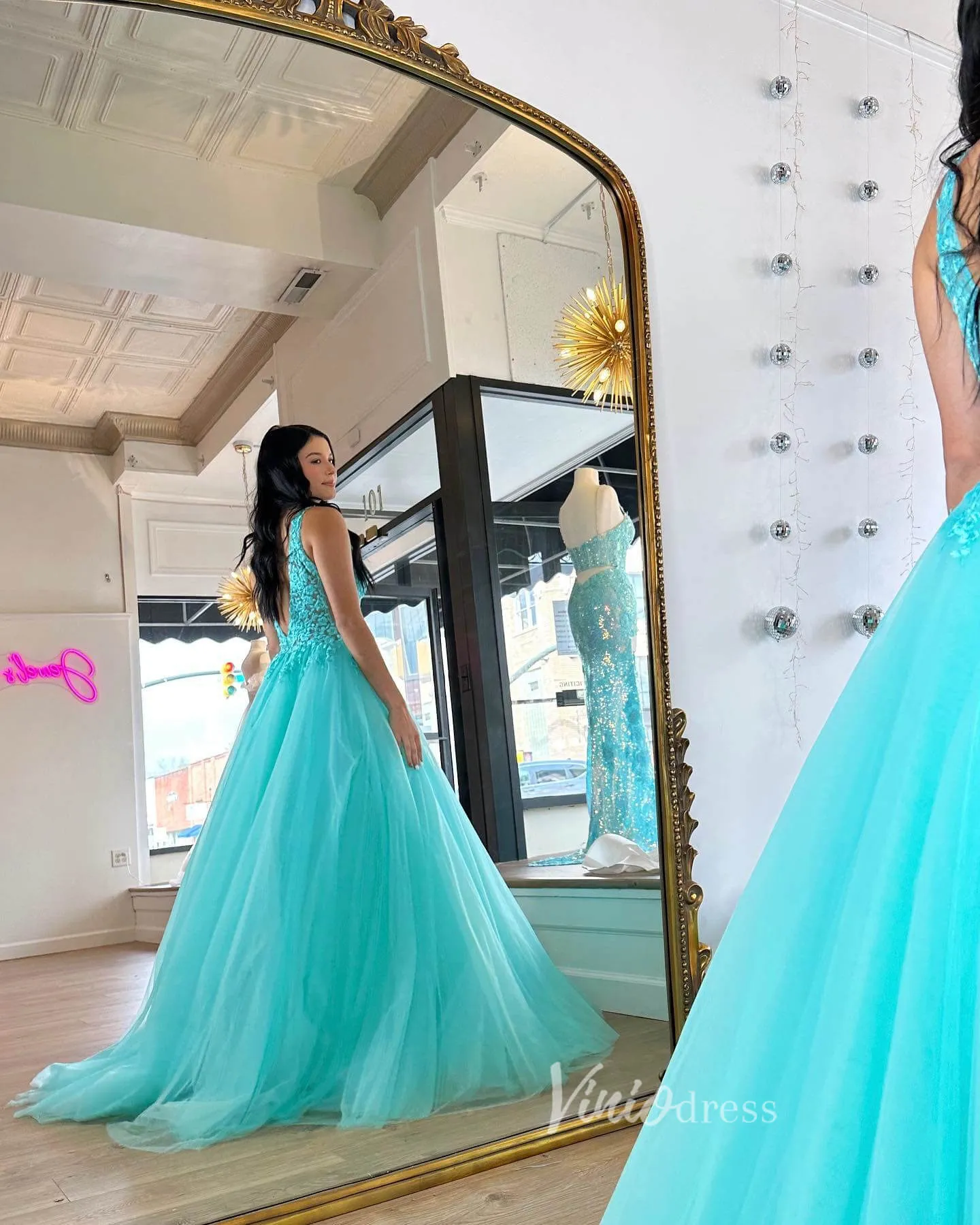 Aqua Lace Applique Prom Dresses V-Neck Formal Gown FD3610