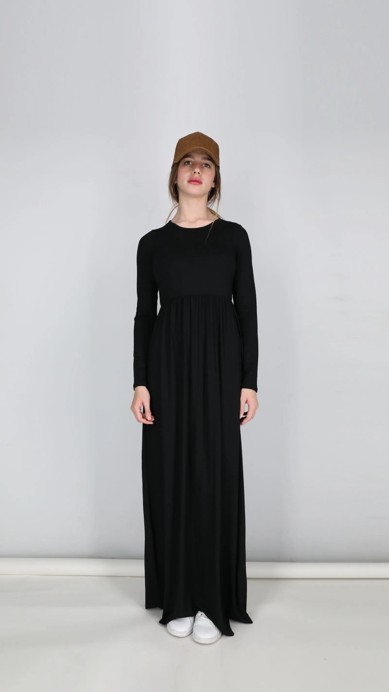 Belted Solid Maxi Dresses / Black