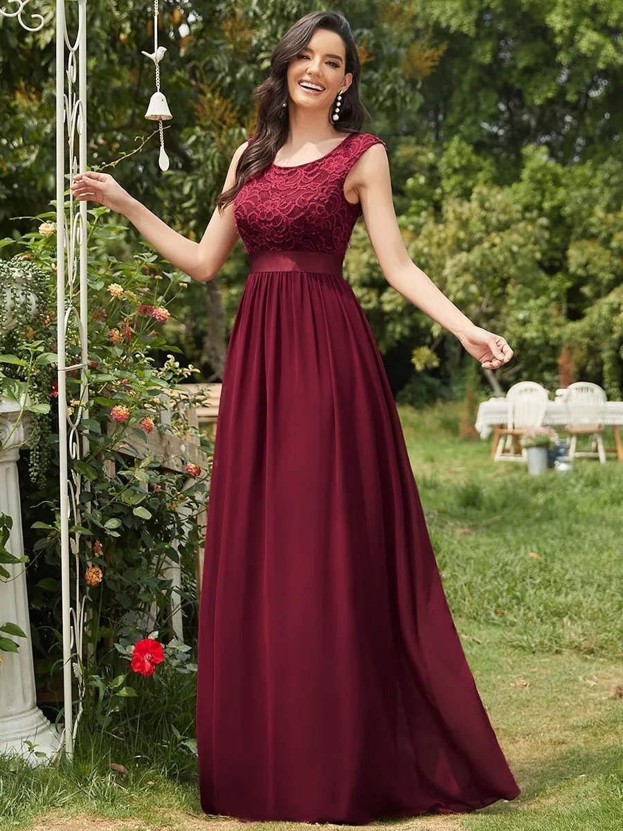 Custom Size Wholesale Fahion Bridesmaid Dresses with Lace