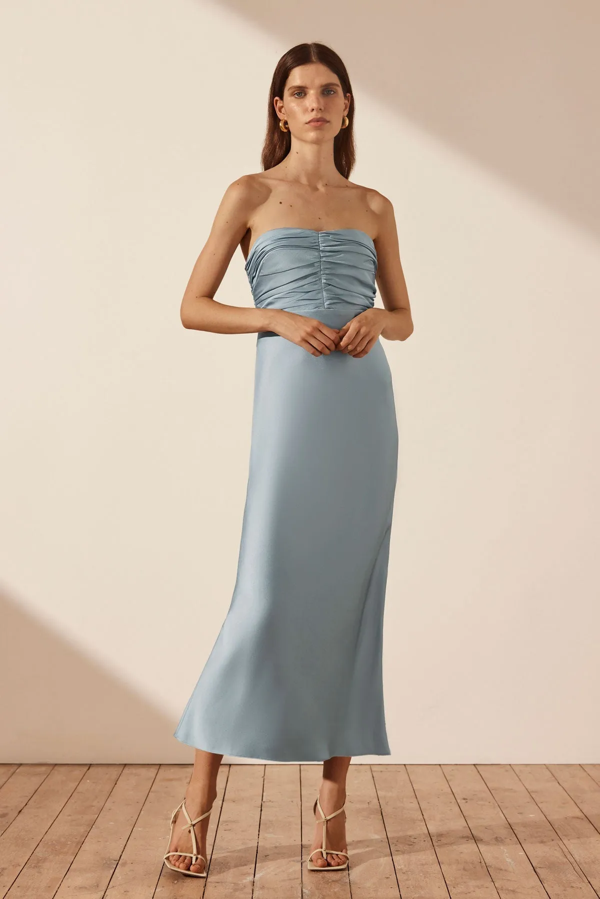 LUXE STRAPLESS RUCHED BODICE MIDI DRESS - AZURE