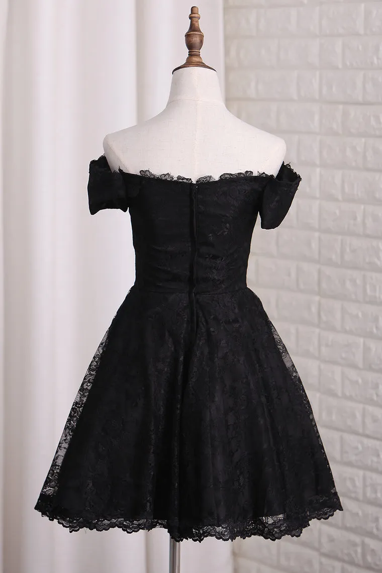 Sexy Black Lace A-line With Appliques Homecoming Dresses