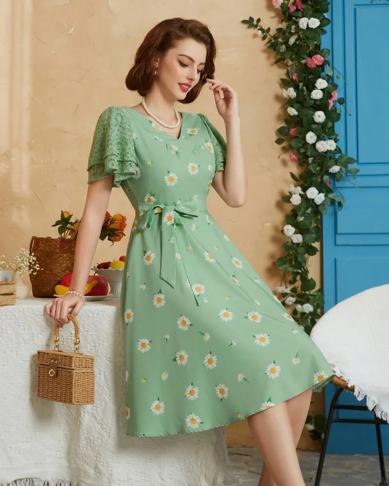 Summer Short Puff Sleeve Cocktail Floral Patterns Dress Vintage V-Neck A Line Swing Dresses with Belts